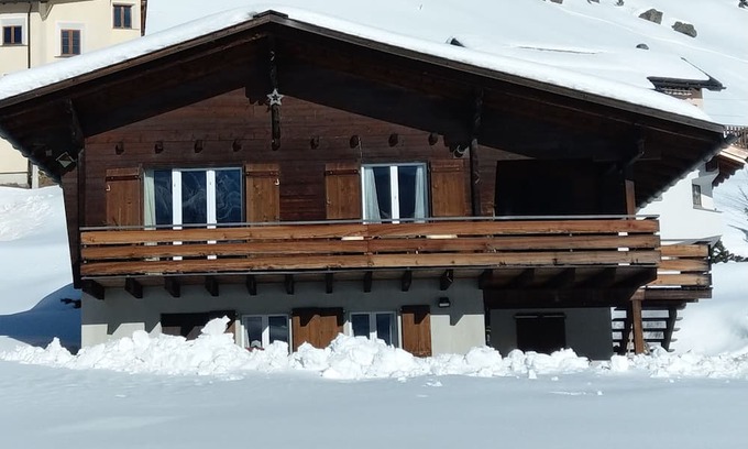 Bivio Casa | Detached house on the river within walking distance of the village and ski lifts