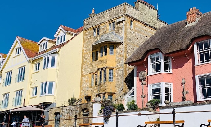 Lyme Regis Apartamento | Sundial House Beachfront Arts & Crafts Period House