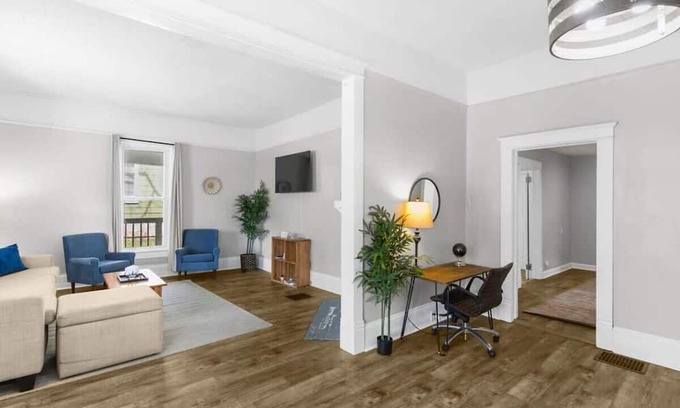 Birmingham Casa | Avenue South Serene