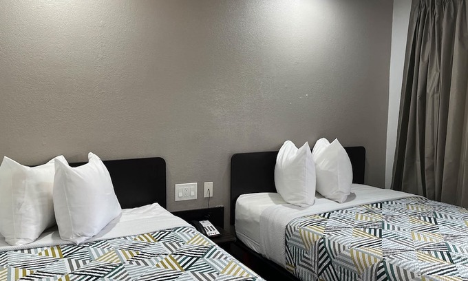Pleasant Grove Hotel | Motel 6 Dallas, Tx – St. Augustine / Hwy 175