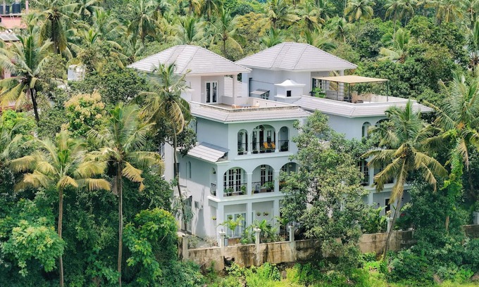 Gauravaddo Villa | ELIVAAS Esh Birch