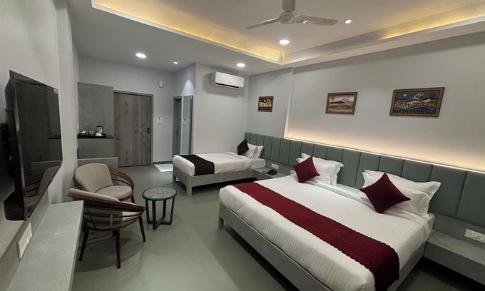Osian Hotel | The Byke Boutique - Amra Oasis Osian