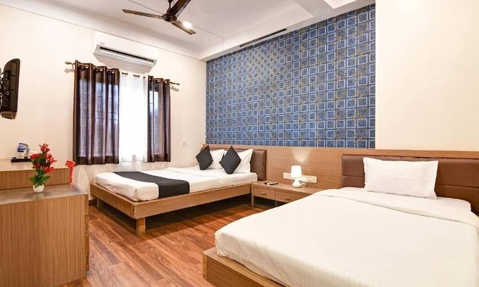 Sector V Hotel | Brill Maner Residency