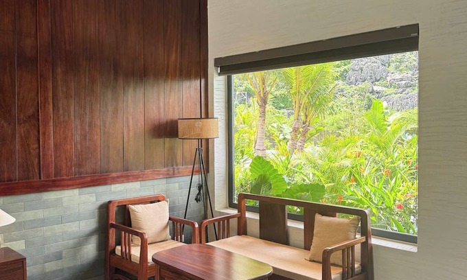 Hoa Lu Hotel | The Greenary Garden