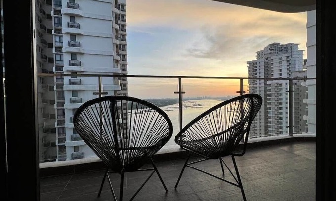 Johor Bahru Apartamento | Comfy 3BR Apt in Danga Bay, Free Parking, Sea View