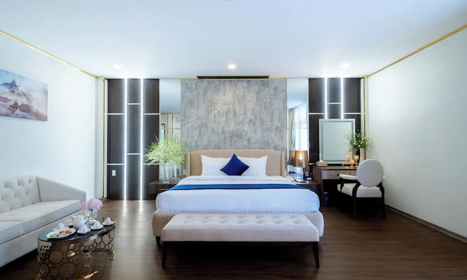 Duc Trong Hotel | Sandals Star Hotel