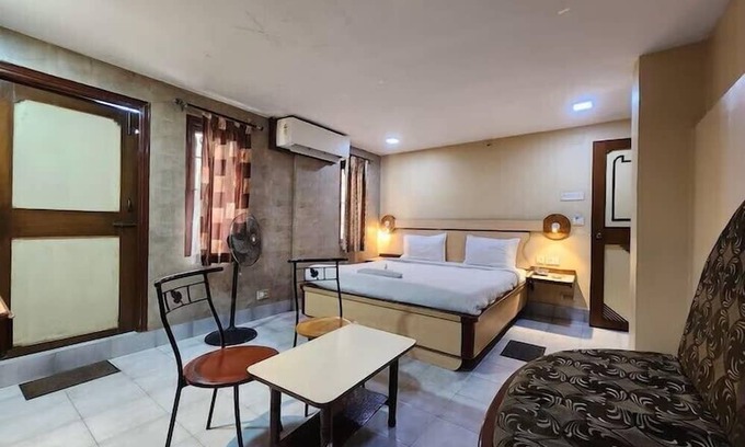 Dharmatala Hotel | Hotel Pushpak International
