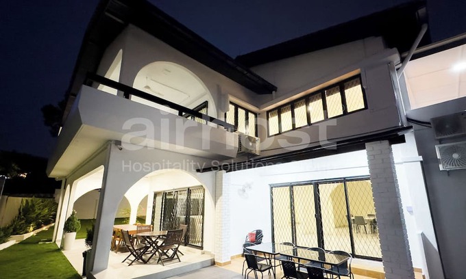 Kuala Lumpur Villa | Damansara Heights Luxury Villa with Pool