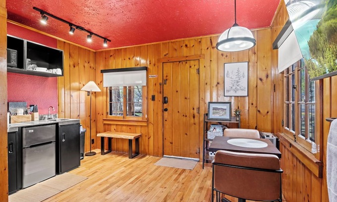 Colorado Springs Cabina | Timber Lodge Cabin 18