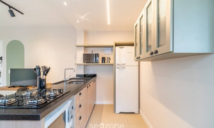 Centro Apartamento | Apto 1Q and Self Check-in 400m from Beira Mar BMC1008