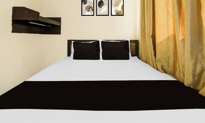 Panakkukang Hotel | OYO 94741 Wisma Makassar