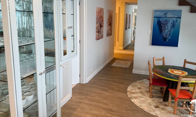 Planalto Apartamento | Apt Luxo 5 suítes em frente rua torta