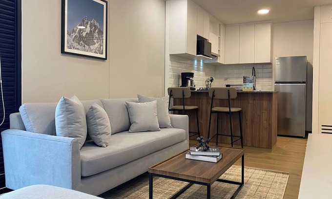 Santa Cruz Apartamento | w Refined 1BR in the Heart of Miraflores