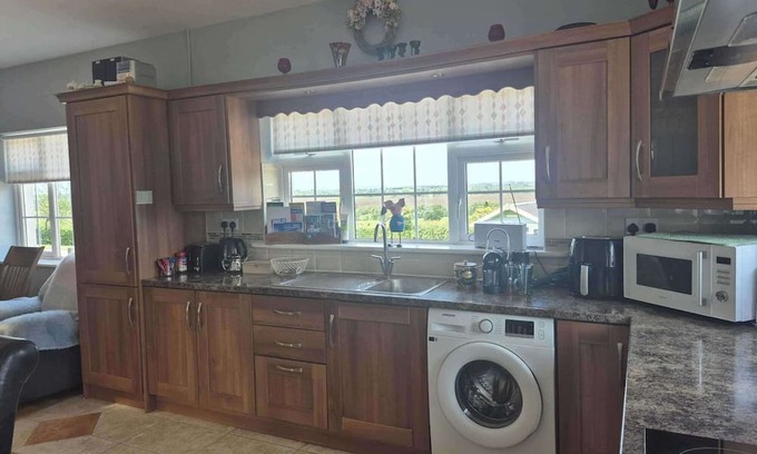 Mullagh Cabaña | Tranquil Cottage Retreat in Kells, Leitrim