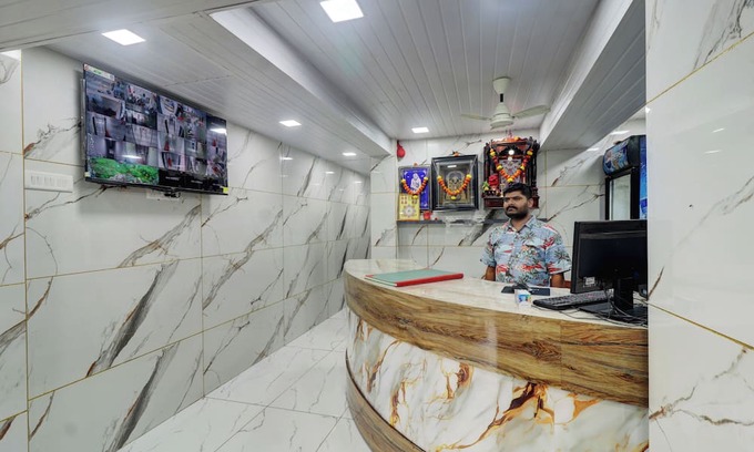 Powai Hotel | Hotel Lake Site