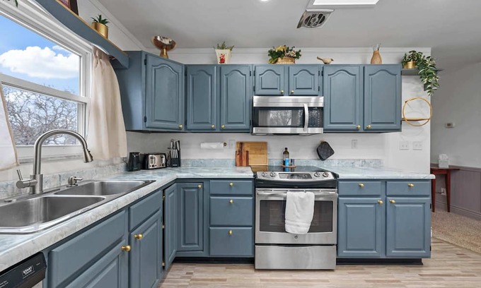 Royal Manor Casa | The Gahanna Getaway