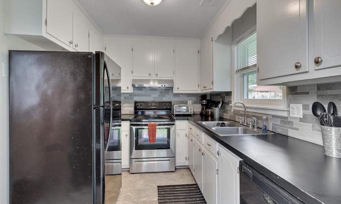 Durham Apartamento | Duke Ramp Champ 3br 3 Bedroom Apts by Quantum Suites