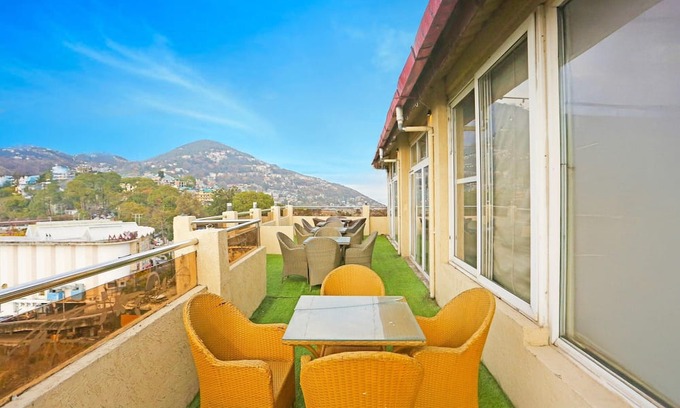 Dharamshala Casa | Stylish Room With Mesmerizing View Dharamshala