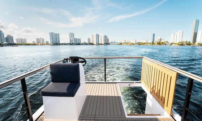 Sausalito Alquiler De Eote | Modern Luxury Floating 2bd/1ba Boat Home in Scenic Sausalito - Walk to Downtown!