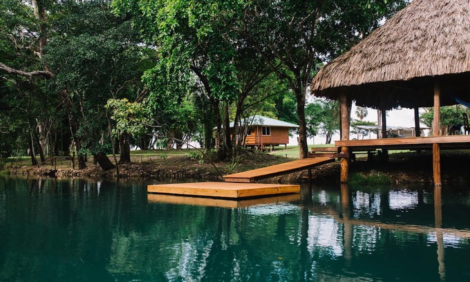 Orange Walk District Cabina | A Cozy cabin along the Rio Bravo River—bird watcher’s paradise with WiFi and AC.