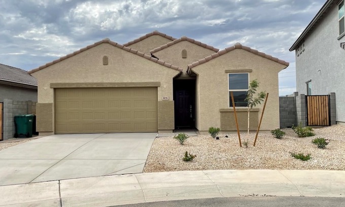 Waddell Casa | Charming 3-bedroom house in Waddell with AC