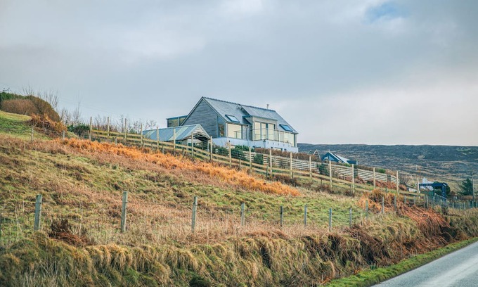Stein Casa | Taigh Glas 2 Bedroom House - Lochbay