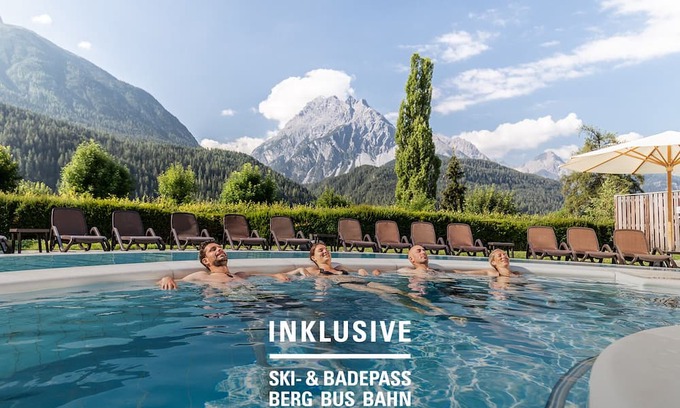 Engadin Scoul Hotel | Badehotel Belvair