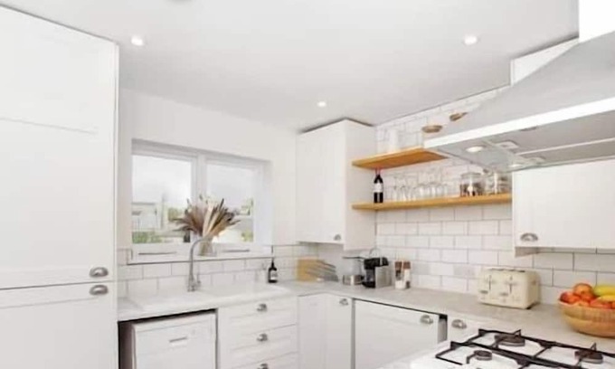 Mile End Apartamento | Bright, stylish & cosy 3-Bed Flat near Mile End