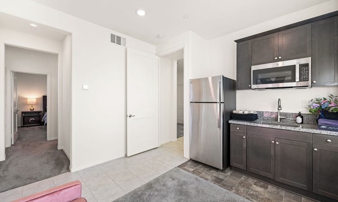 Ontario Casa | 5bd/8beds/Spacious /comfortable