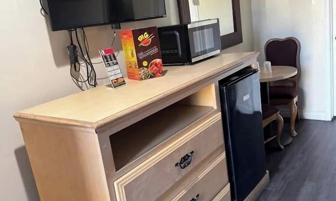 Southwest Anaheim Hotel | Robinhood Motel Anaheim West