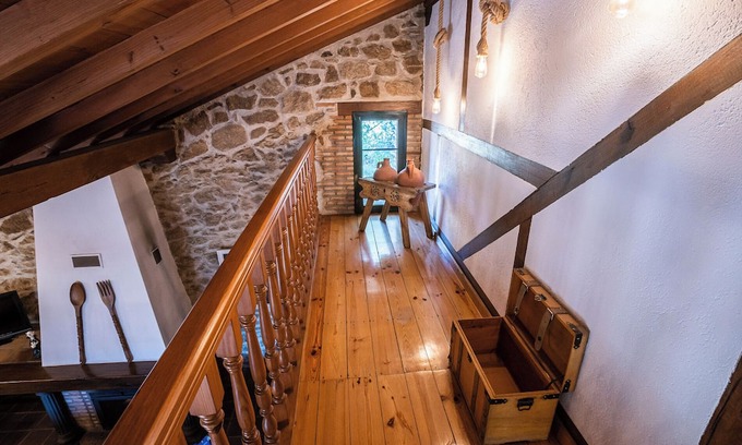 Cuacos de Yuste Cabaña | Rural house * Paraje de Yuste. Ideal for families and groups, pets allowed