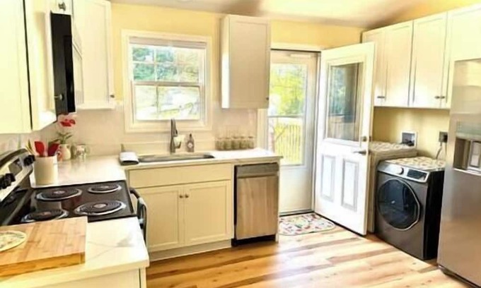 Hendersonville Casa | The Song Oasis - Near Nashville 5 Star R&R