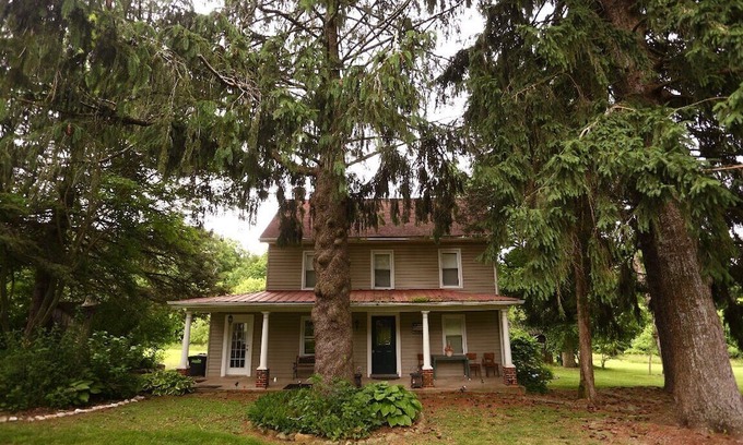 Smithsburg Casa | Pleasant Valley Farm House