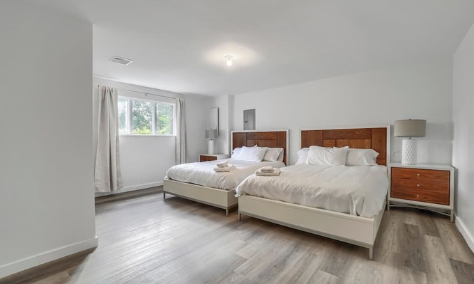Chester Casa | Luxury in the Woods, Pool, Privacy & Peace
