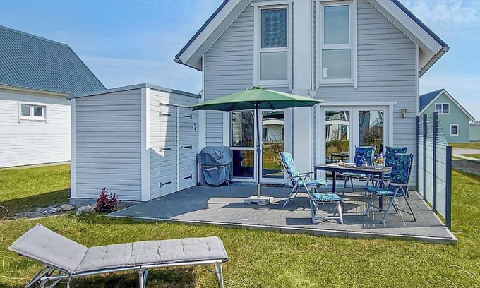 Olpenitz Casa | Anchorage - infrared sauna, fireplace, shower, bathtub, terrace, parking space