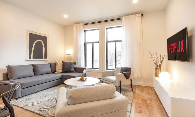 Hochelaga Apartamento | HOMA-Comfort&Style-1BR-Spacious-Natural Light-FeelHome-A/C-SelfCheckIn-Metro