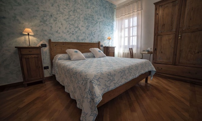 Castagneto Carducci Otro | Room 'Uno' with Shared Pool, Wi-Fi and Air Conditioning