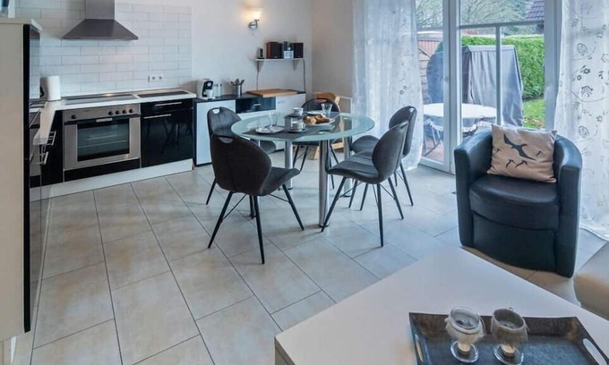 Norddeich Casa | Holiday Apartment Lighthouse 1
