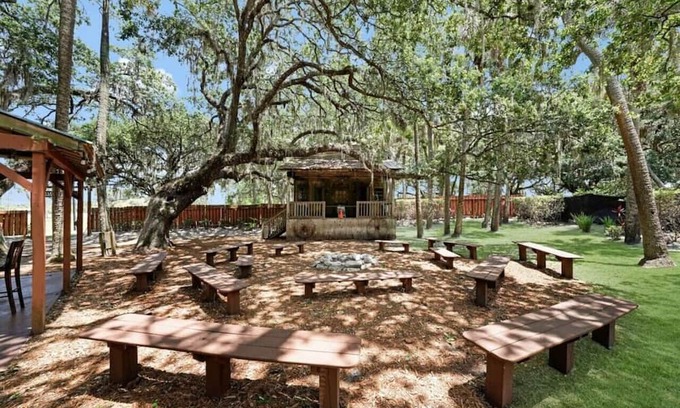 River Ranch Casa | 429d) Beautiful home + grill