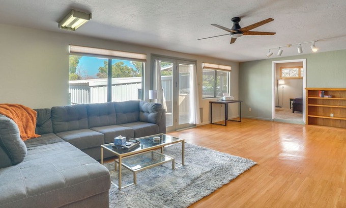 Pomerene Casa | 11 Mi to Kartchner Caverns: Home w/Yard in Benson