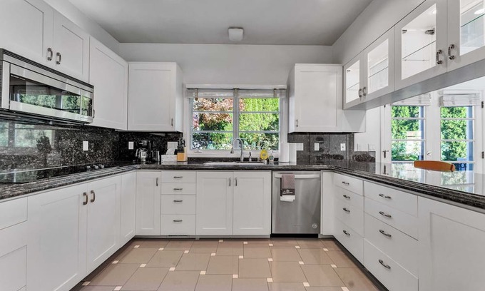 Northwest Portland Casa | Barnsley Court Retreat E#42234