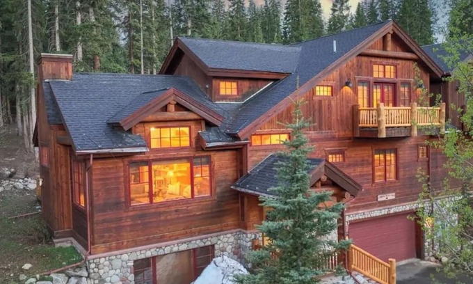 Blue River Casa | Amazing Mountain Home in Blue River-7 minutes from Breckenridge!