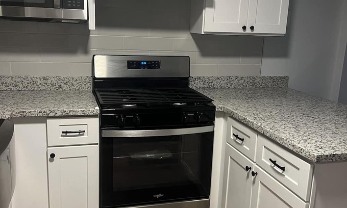 Chalmette Apartamento | Cozy 2-bedroom apartment with AC, WiFi in charming Chalmette