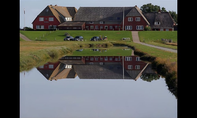 Hallig Langeneß Apartamento | Apartment 'Süderaue' with Shared Terrace and Wi-Fi