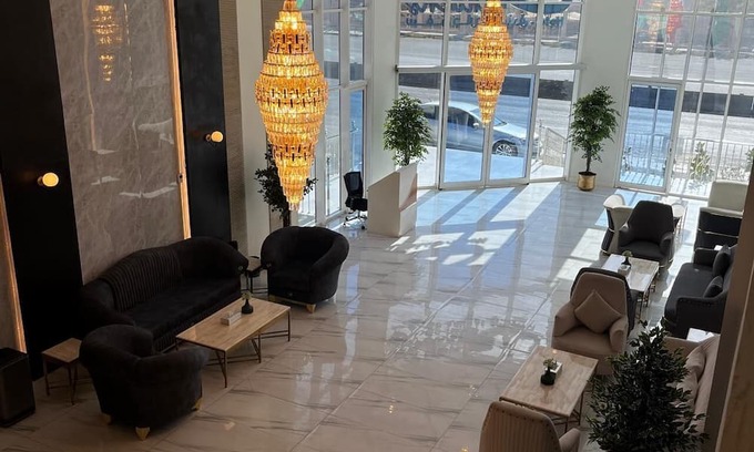 Taif Hotel | Seven Garden Airport
