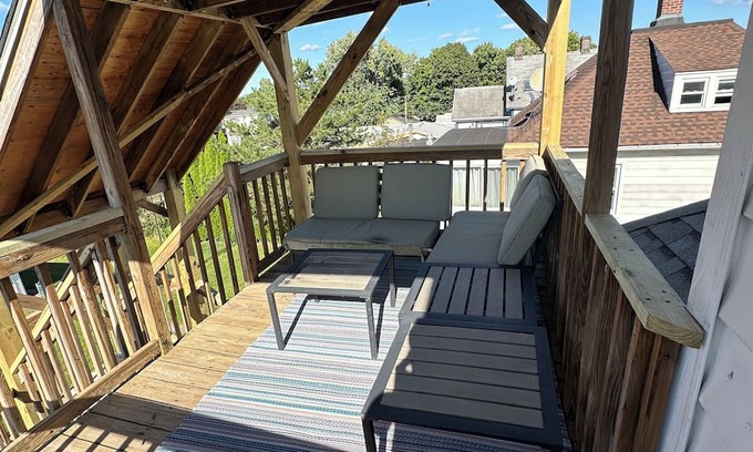 Danbury Apartamento | Cozy 1-bedroom apartment in welcoming Danbury with AC, WiFi