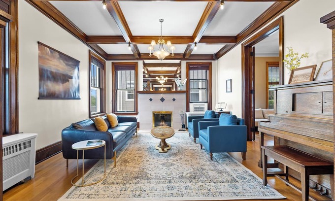 Dubuque Casa | Spacious 7-bedroom house- unique history, modern comforts and incredible views