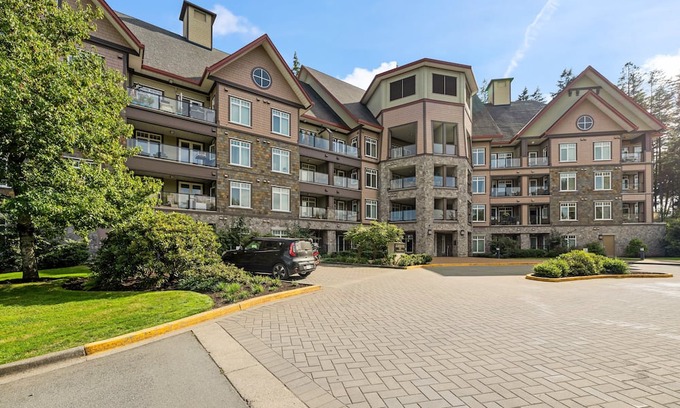 Bear Mountain Resort Condominio | Bear Mountain 1bed Condo, Parking, Mountain View!