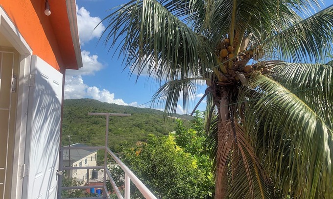 Old Harbour Apartamento | Charming 2-bedroom apartment WiFi, AC in marvelous Claremont Heights Old Harbour