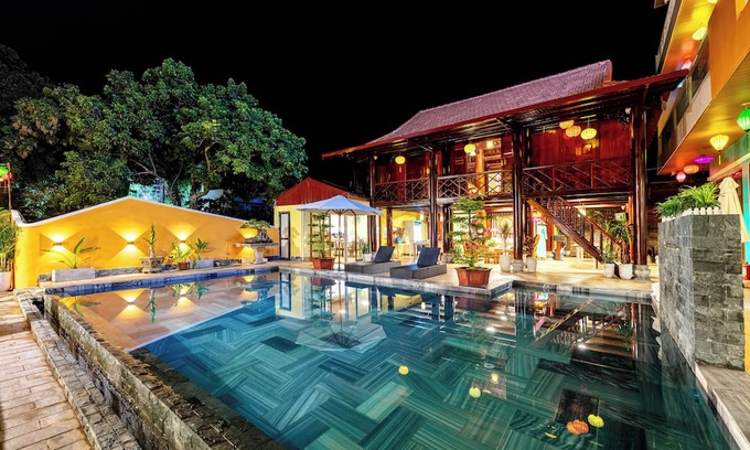 Ninh Binh Chalet De Esquí | Trang An Ao Dai Homestay - Wooden house with field view and private bathroom